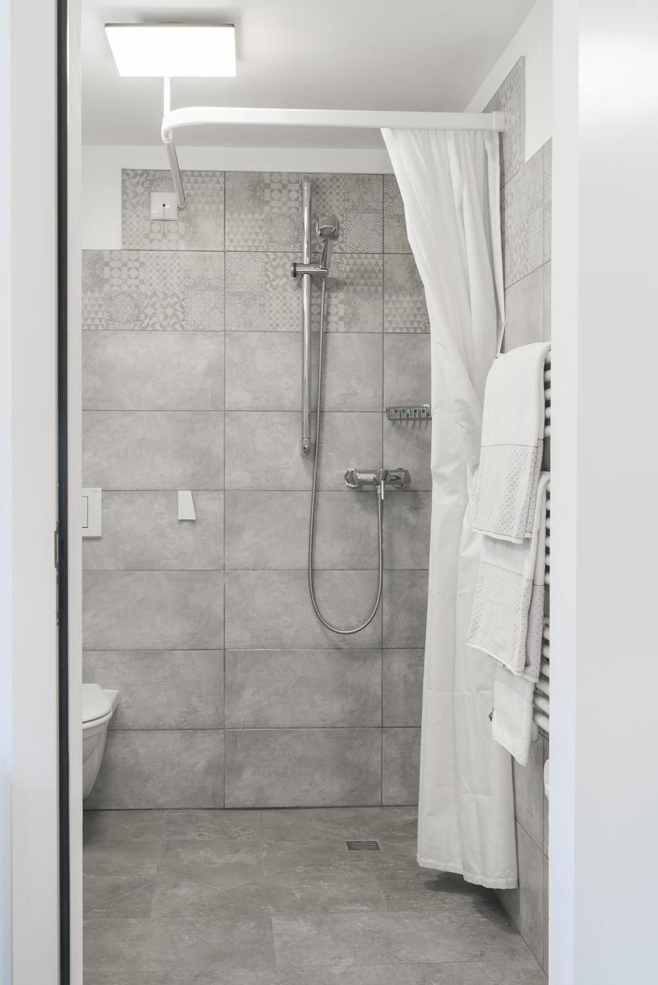 Ca' Del Borgo, Rooms & Suites Poschiavo Bilik gambar