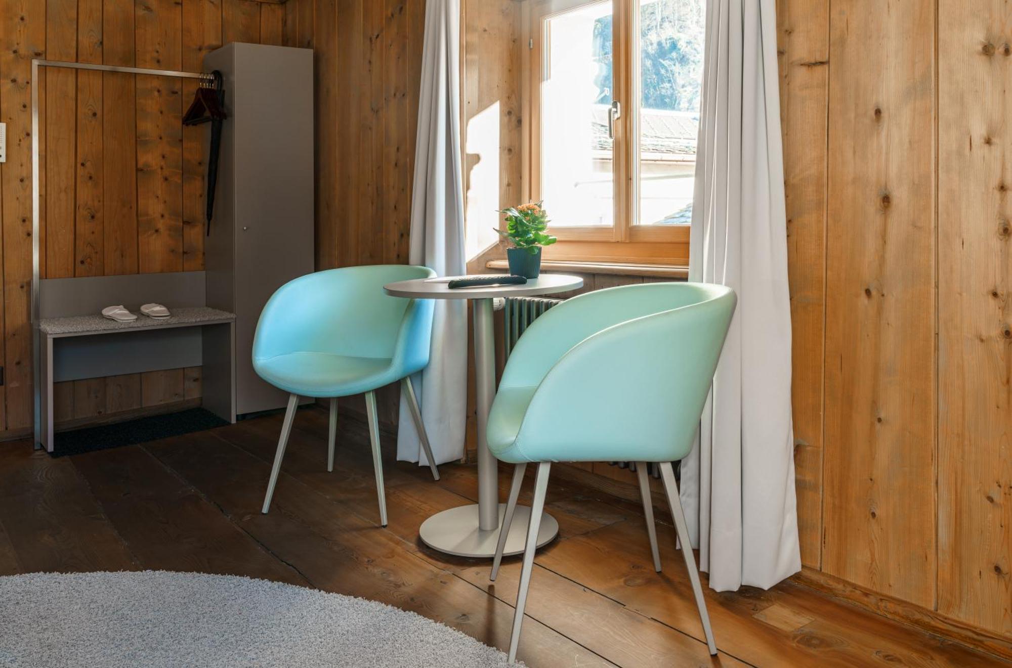 Ca' Del Borgo, Rooms & Suites Poschiavo Bilik gambar